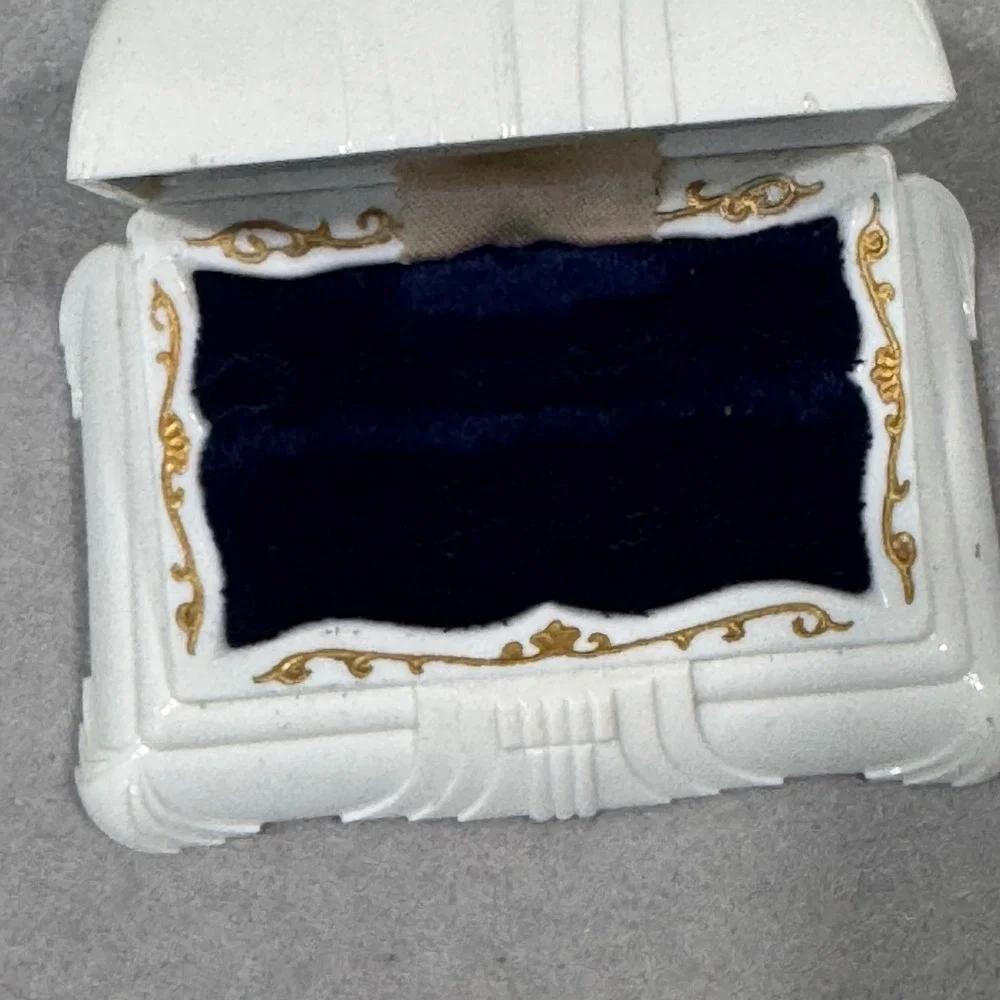 Antique Jewelry Ring Box White Art Deco Lotus Flower Celluloid USA